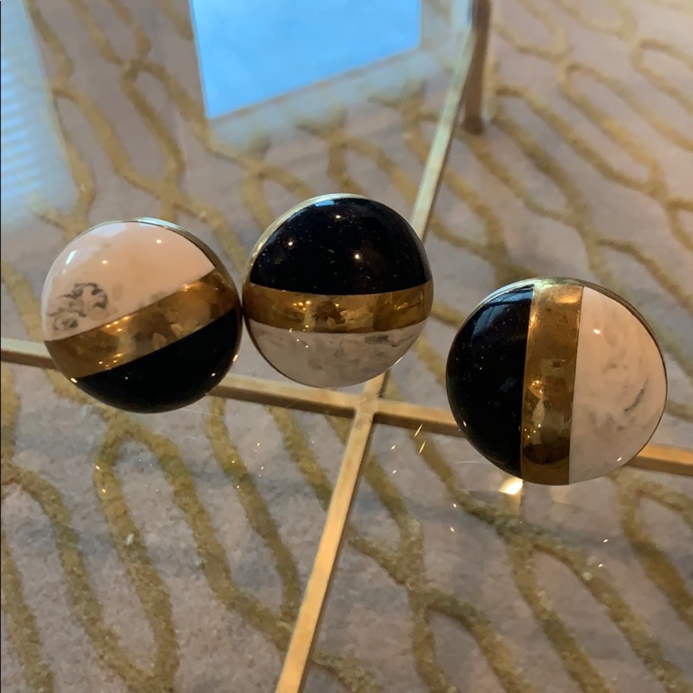 Anthropologie Round Knobs Drawer Pulls